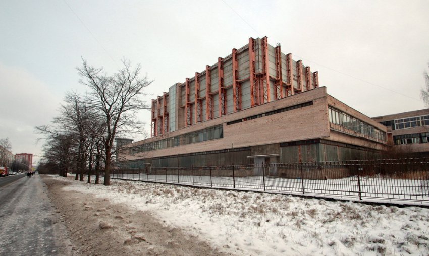 На улице Академика Константинова завершился снос НИИ постоянного тока - «Свежие новости строительства»