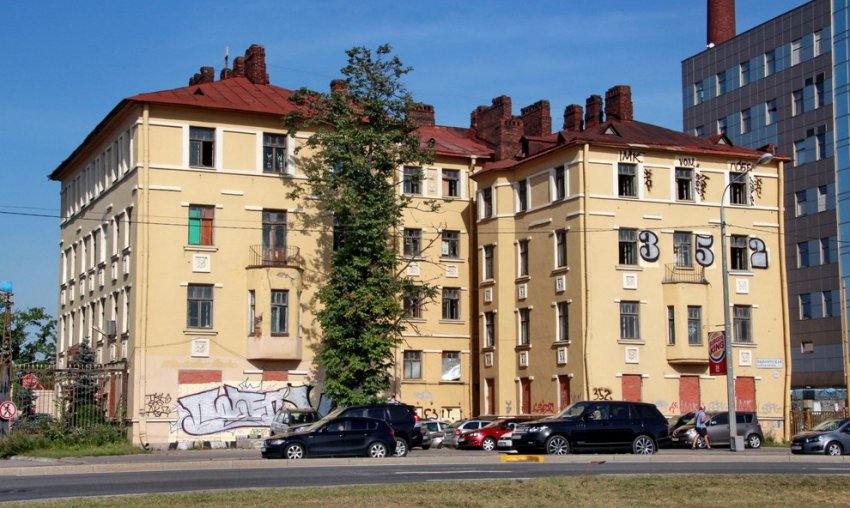 Город отремонтирует заброшенное здание на Выборгской набережной - «Свежие новости строительства»