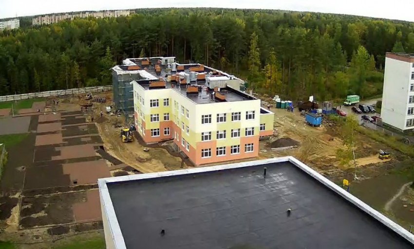 В Ломоносове часть леса на улице Победы застроили детским садом - «Свежие новости строительства»