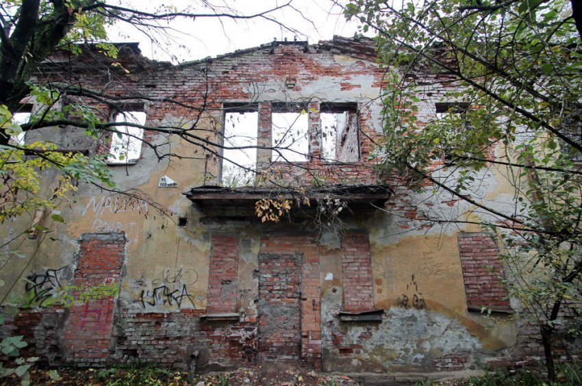 На Южном шоссе в Купчине снесут заброшенное сталинское здание - «Свежие новости строительства»