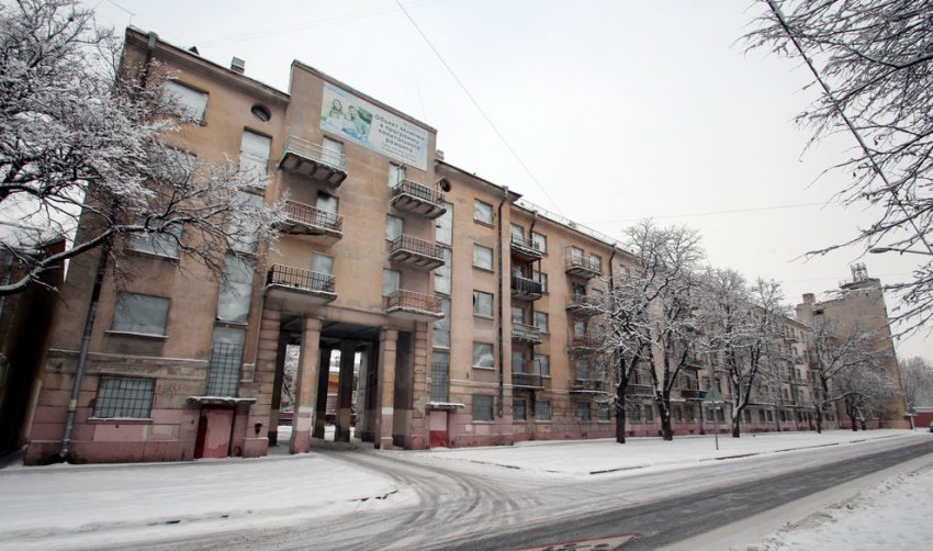«Молодежный» капремонт жилого дома в Кронштадте завершат до конца года - «Свежие новости строительства»