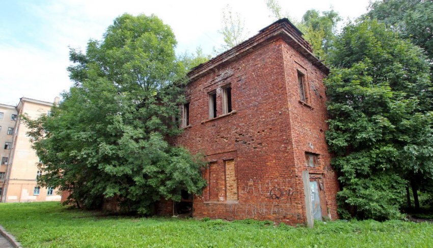 В Кронштадте вернули жизнь в заброшенное здание у Летнего сада - «Свежие новости строительства»