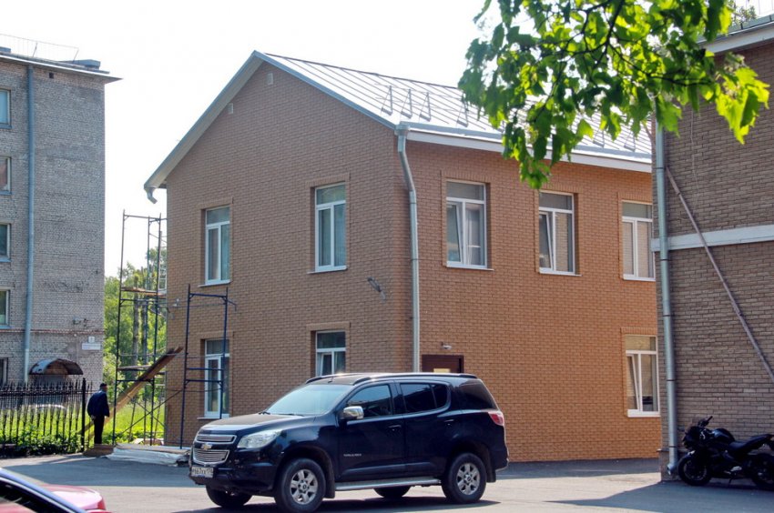Во дворах на Новоизмайловском обнаружили здание-самострой - «Свежие новости строительства»