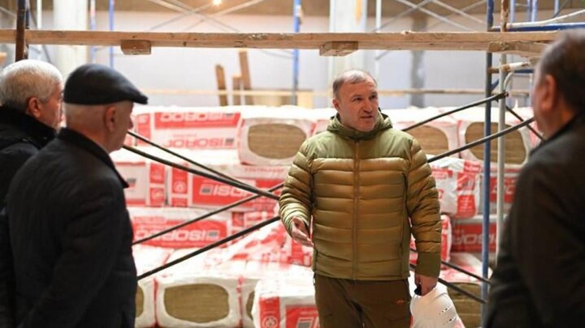 Кумпилов посетил строящиеся социальные объекты в Майкопе - «Строительство»
