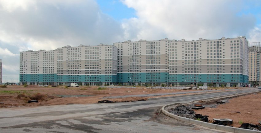 На проспекте Крузенштерна на намыве построили бирюзово-серый жилой дом - «Свежие новости строительства»