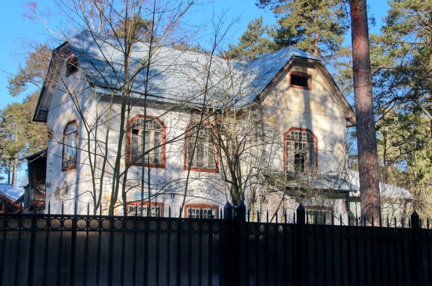 Дачу Павлова на Советском проспекте в Сестрорецке разобрали - «Свежие новости строительства»