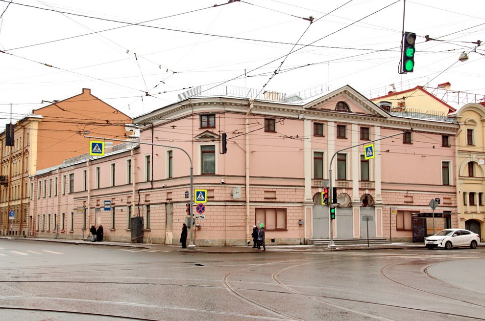 Кинематограф-памятник на Садовой улице потрошат в рамках реконструкции - «Свежие новости строительства»