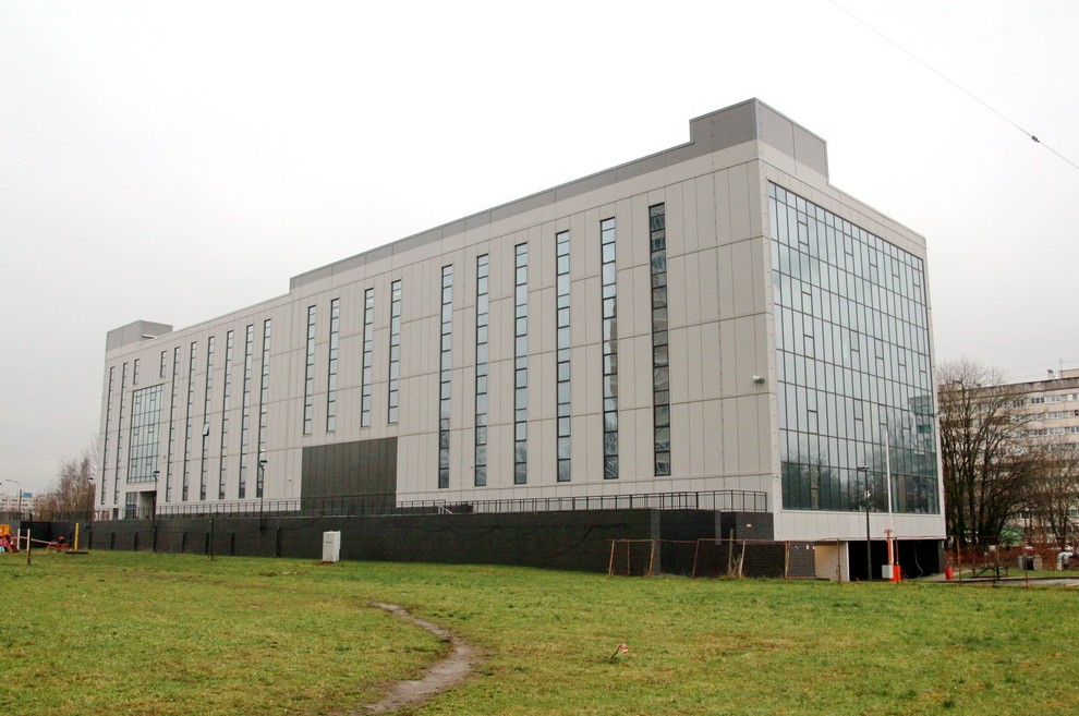 На берегу Черной речки возле Аэродромной построили спорткомплекс - «Свежие новости строительства»