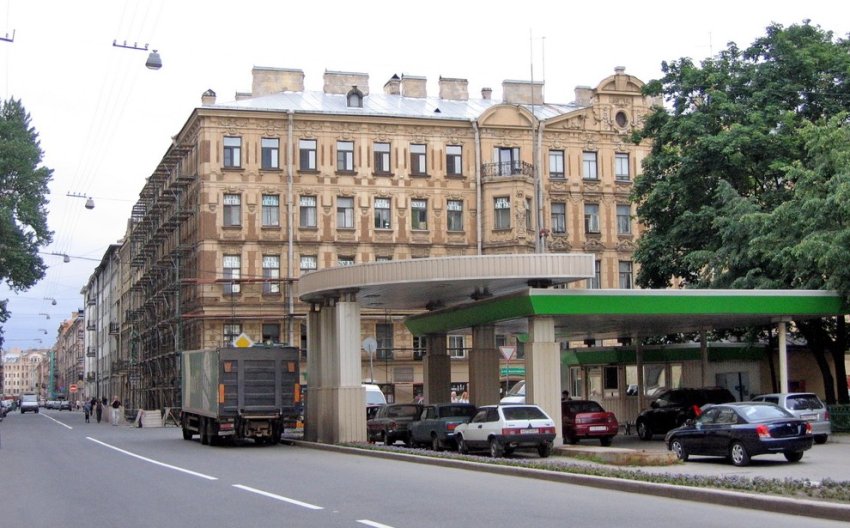 Власти вновь решают, где будет первый выход со станции метро «Театральная» - «Свежие новости строительства»