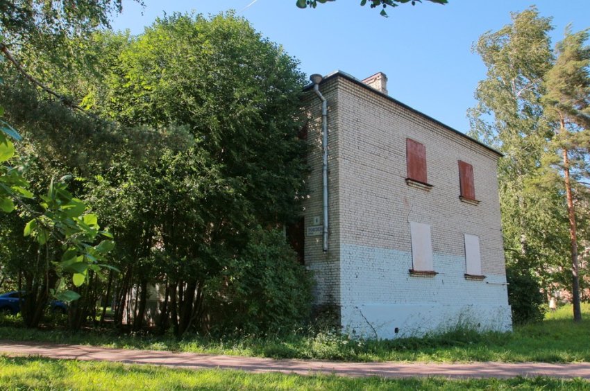 Заброшенный дом на Профсоюзной в Ломоносове станет поликлиникой - «Свежие новости строительства»
